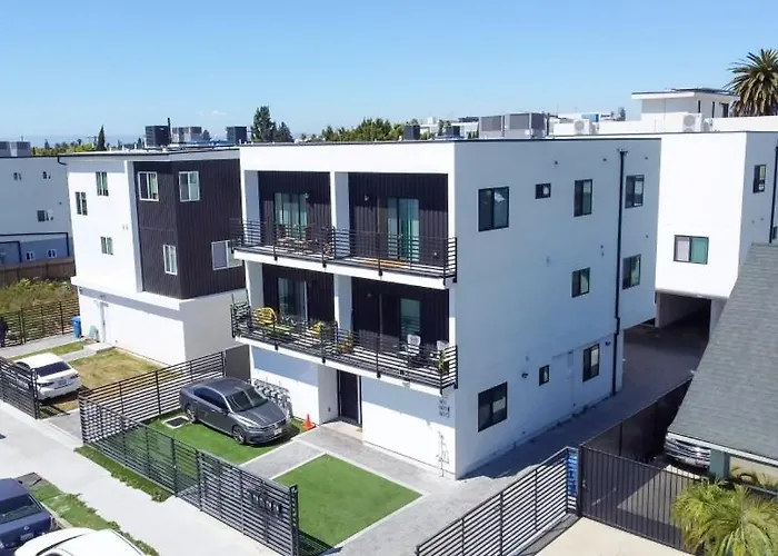 The Dacha Hostel Los Angeles