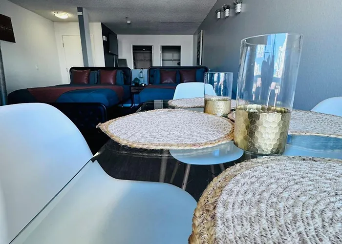 Amazing Universal Studios Loft Free Parking Los Angeles, United States
