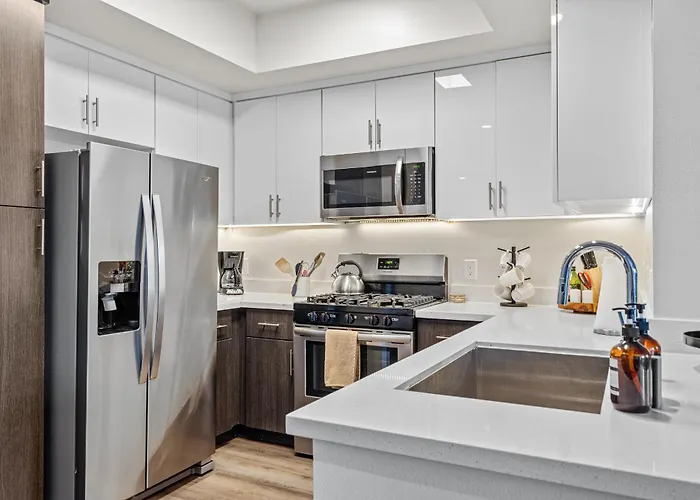Luxury 2Bdr With Parking & Pool - Marina Del Rey Apartment Los Angeles, United States