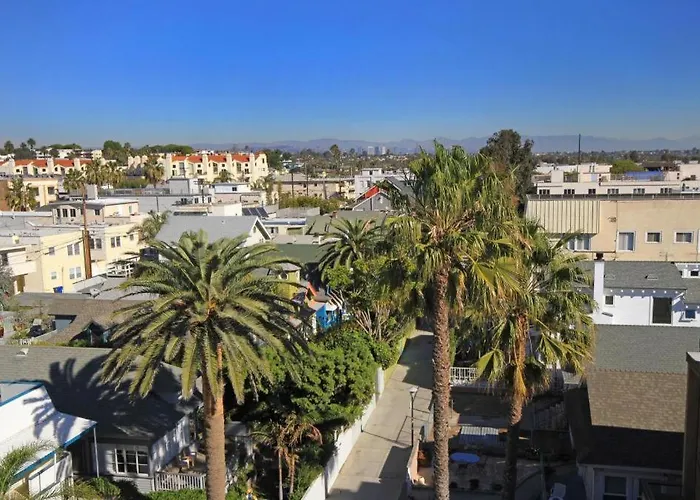 Cadillac Hotel Los Angeles