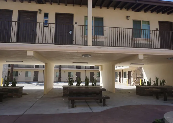 Tuscan Garden Inn Los Angeles