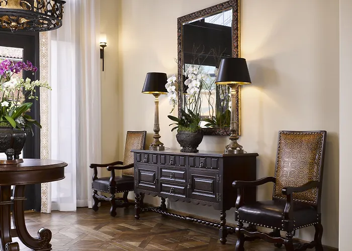 Plaza La Reina Hotel Los Angeles, United States
