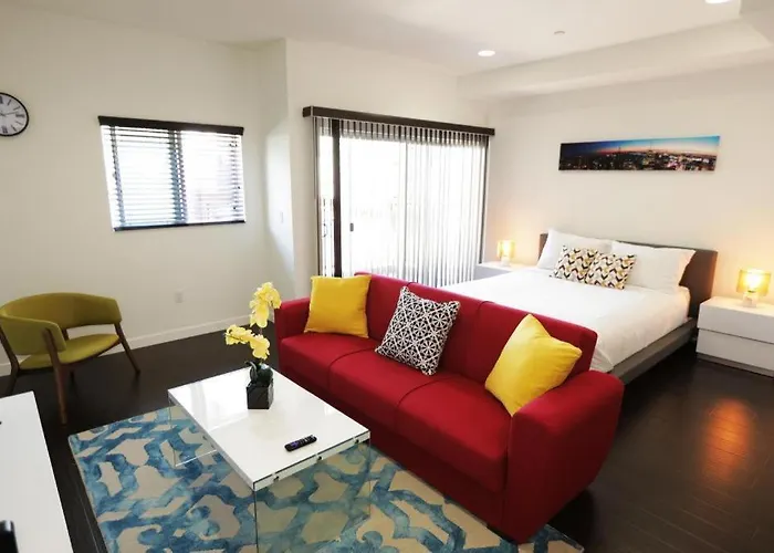 Downtown Cosmopolitan Residences