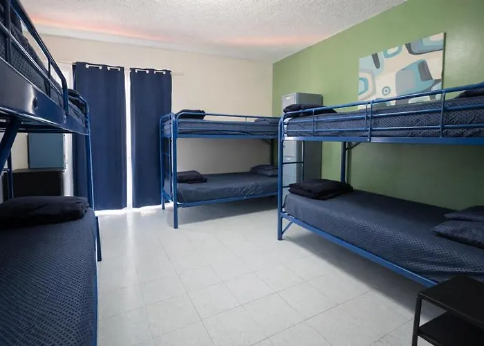 Banana Bungalow West Hollywood Hotel&Hostel